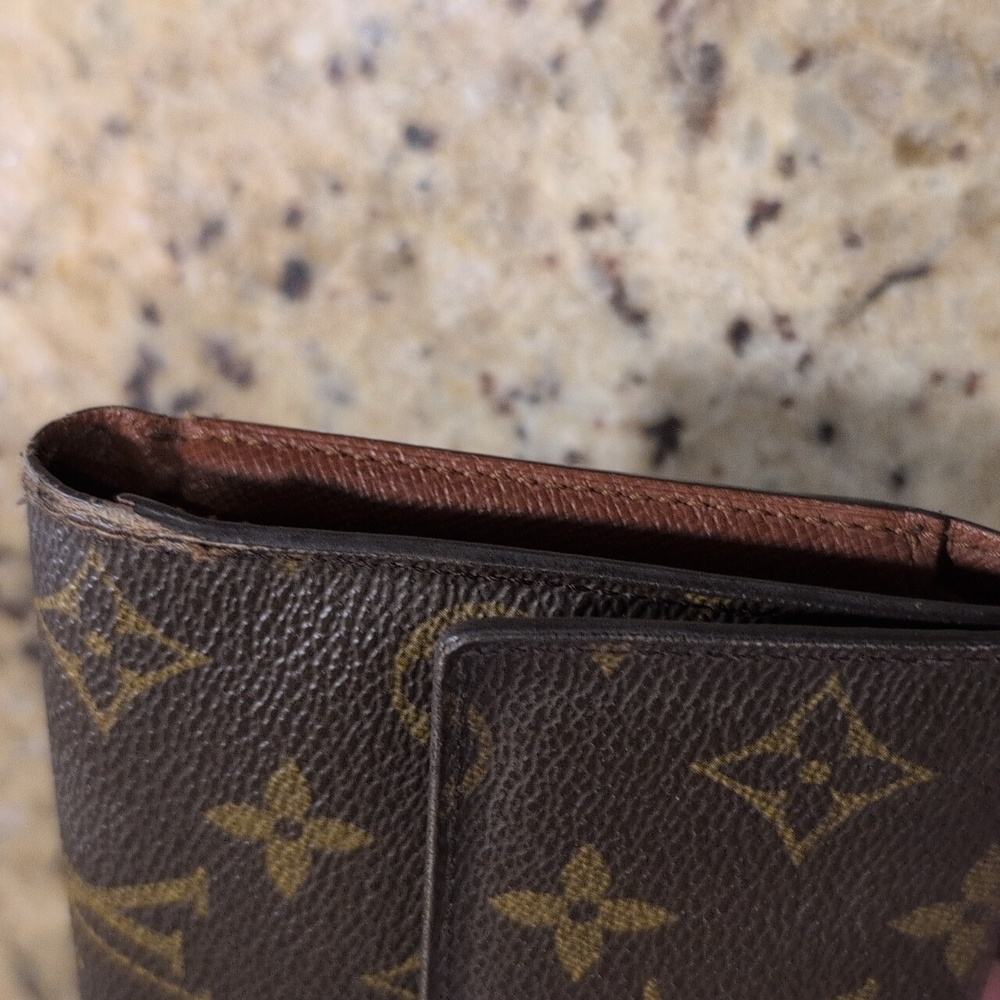 Louis Vuitton Brown Monogram Wallet Classic Design. Authentic - Picture 7 of 7
